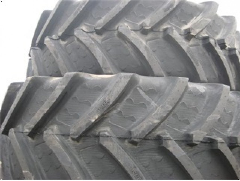 Reifen des Typs BKT 710/70R42 Nye, Gebrauchtmaschine in Rødekro (Bild 1)