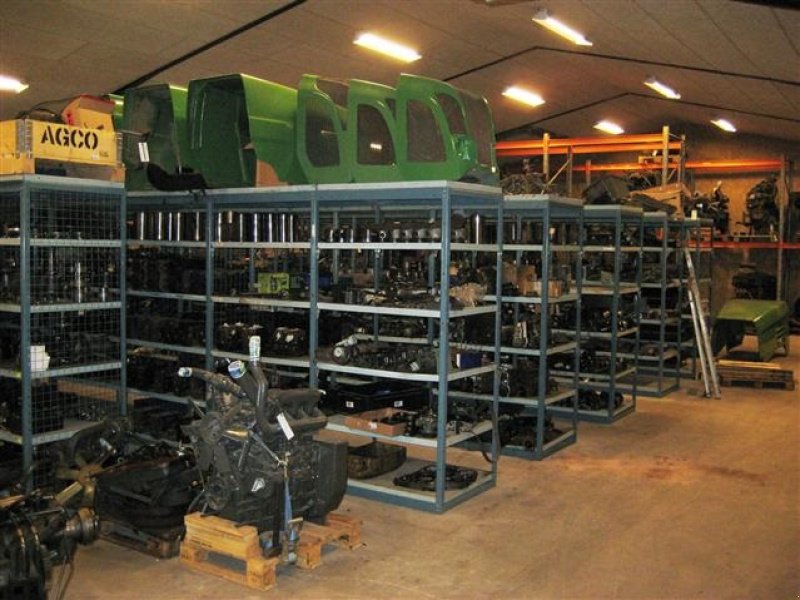 Sonstiges Traktorzubehör des Typs Fendt EU´s største i brugte reserved, Gebrauchtmaschine in Rødekro (Bild 8)