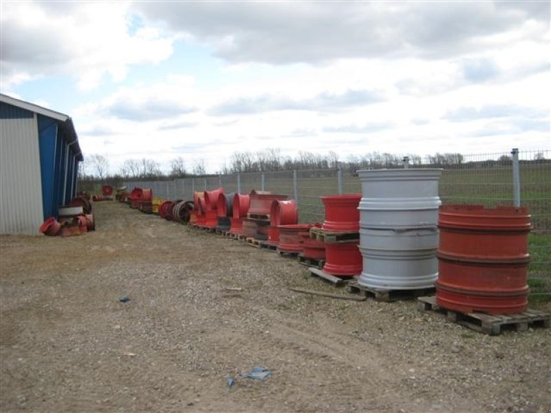Sonstiges Traktorzubehör des Typs Fendt EU´s største i brugte reserved, Gebrauchtmaschine in Rødekro (Bild 10)
