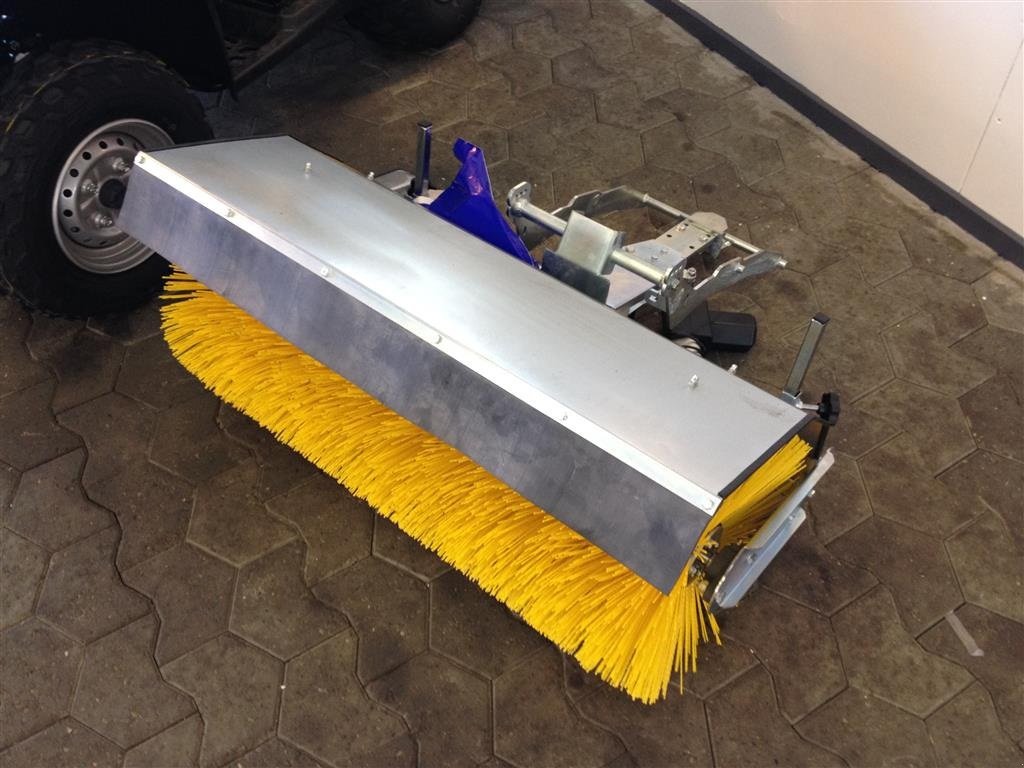 Sitzrasenmäher des Typs Husqvarna Karlo Nielsen kost  FABRIKSNY, Gebrauchtmaschine in Holstebro (Bild 1)