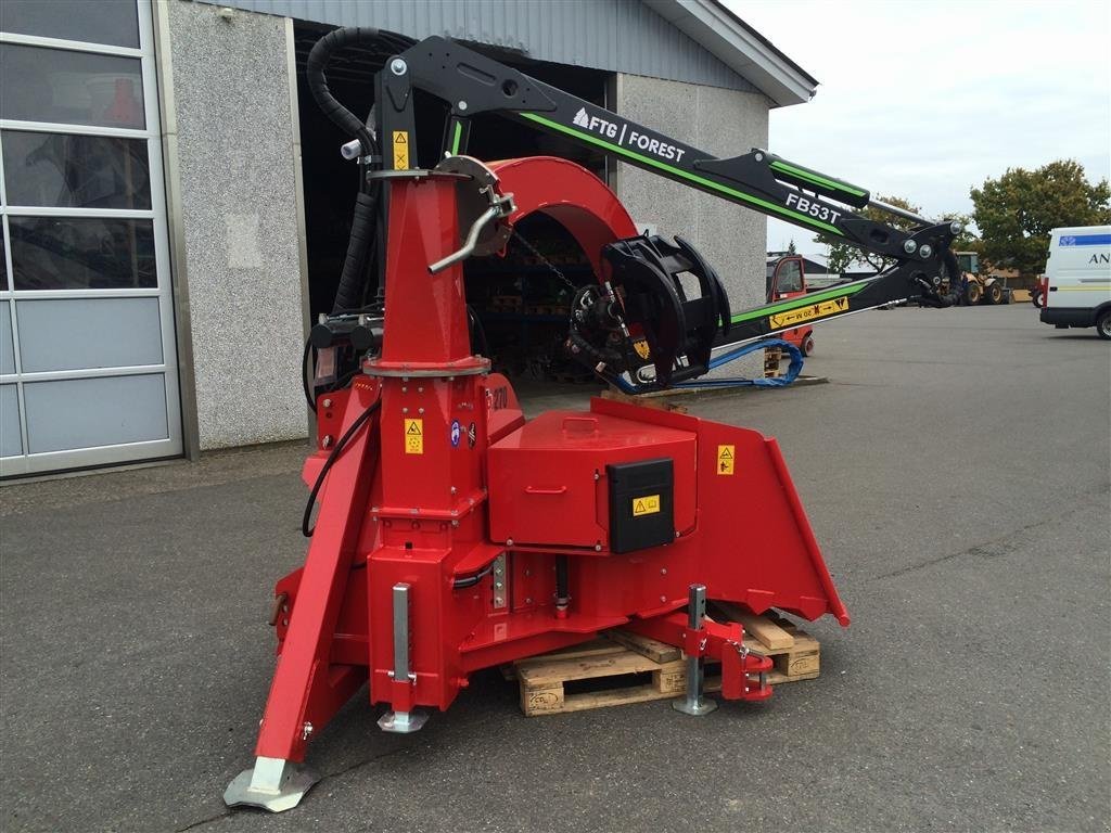Holzhacker & Holzhäcksler des Typs Sonstige TP 270 K  Med FTG Forest kran, Gebrauchtmaschine in Holstebro (Bild 3)
