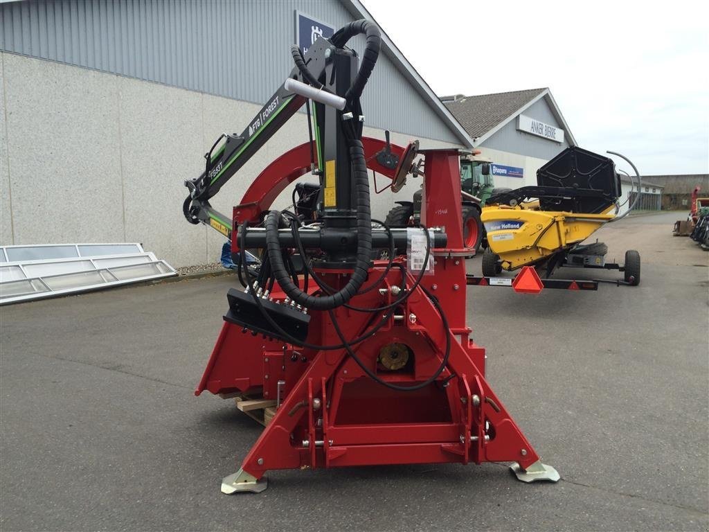 Holzhacker & Holzhäcksler des Typs Sonstige TP 270 K  Med FTG Forest kran, Gebrauchtmaschine in Holstebro (Bild 8)