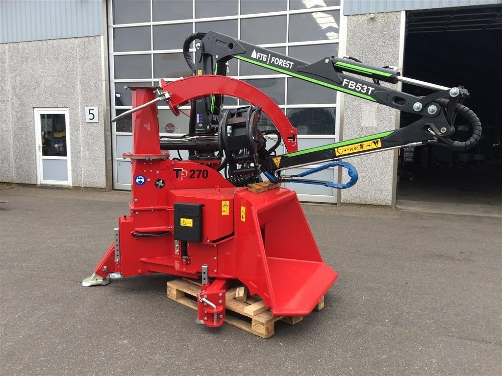 Holzhacker & Holzhäcksler des Typs Sonstige TP 270 K  Med FTG Forest kran, Gebrauchtmaschine in Holstebro (Bild 1)