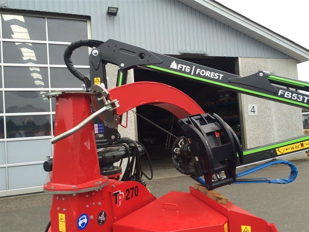 Holzhacker & Holzhäcksler des Typs Sonstige TP 270 K  Med FTG Forest kran, Gebrauchtmaschine in Holstebro (Bild 4)