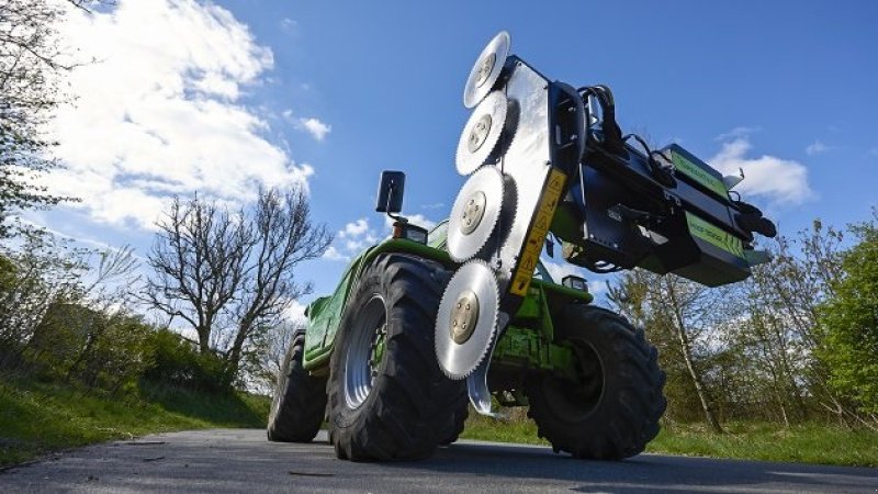 Sonstiges des Typs Greentec HXF 3302 Hegnsklipper på 240 cm, Gebrauchtmaschine in Holstebro (Bild 1)