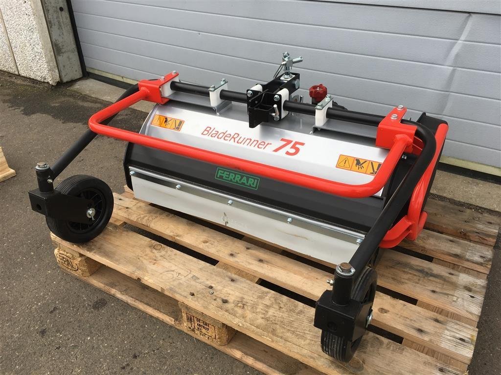Einachstraktor des Typs Ferrari Bladerunner slagleklipper 75 cm, Gebrauchtmaschine in Holstebro (Bild 1)