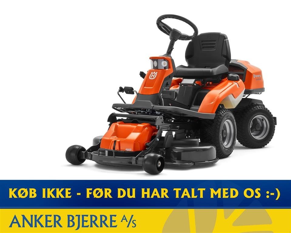 Sitzrasenmäher des Typs Husqvarna R 216T AWD NY MODEL Inkl. 103 cm klippebord/ klippeaggregat, Gebrauchtmaschine in Holstebro (Bild 1)