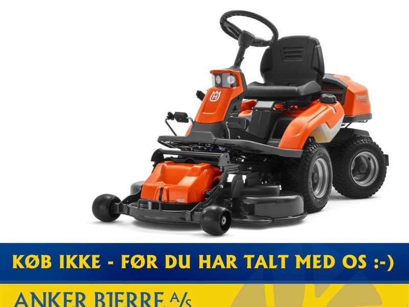 Sitzrasenmäher des Typs Husqvarna R 216T AWD NY MODEL Inkl. 103 cm klippebord/ klippeaggregat, Gebrauchtmaschine in Holstebro (Bild 1)