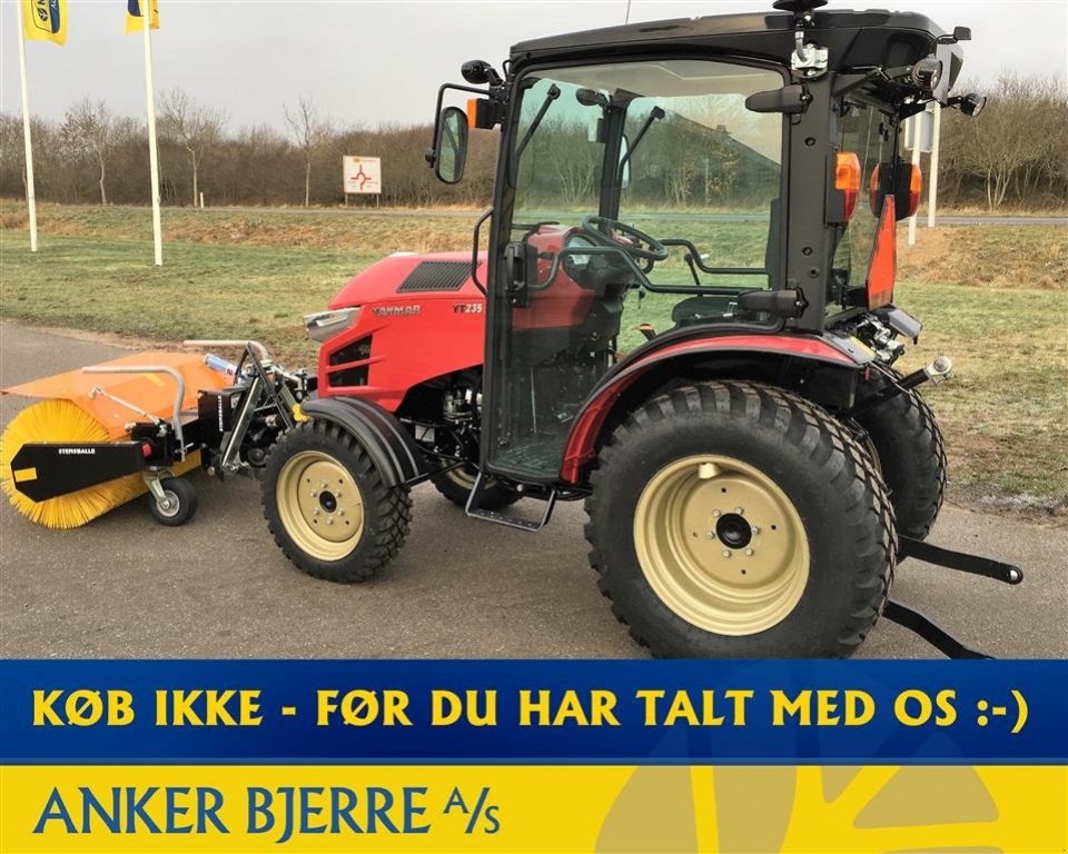 Geräteträger des Typs Yanmar YT 235H 4WD inkl. frontlift med PTO og 130 cm GMR fejemaskine, Gebrauchtmaschine in Holstebro (Bild 2)