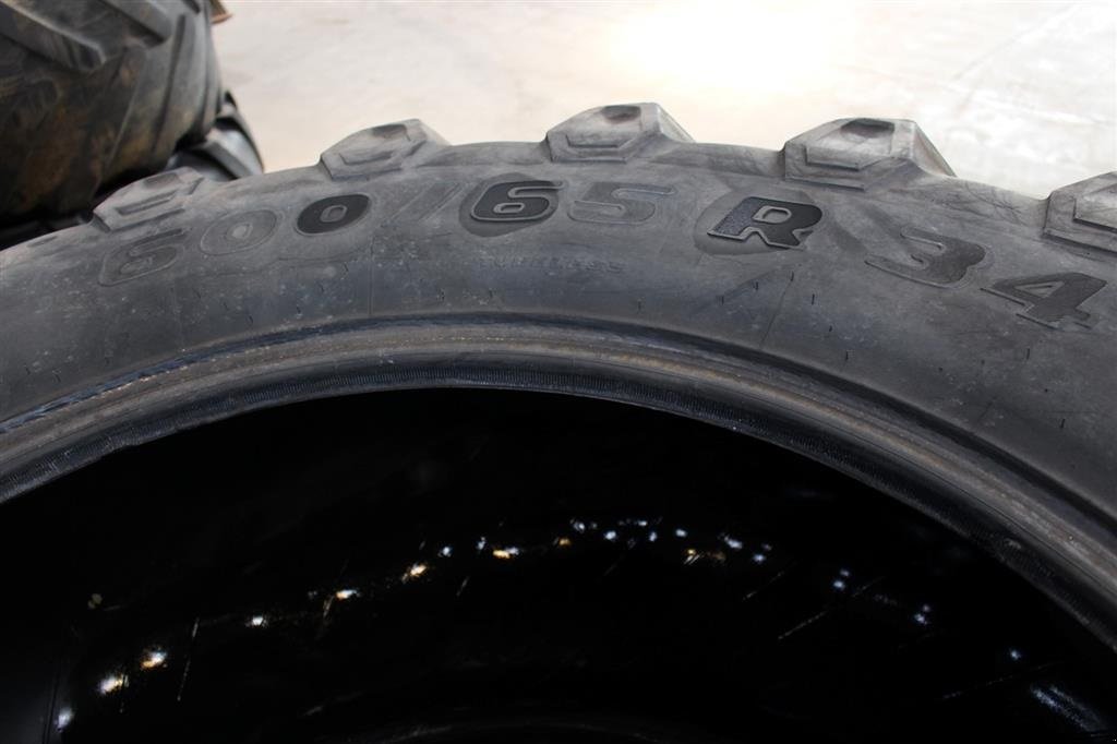 Reifen des Typs Pirelli 600/65X34, Gebrauchtmaschine in Hadsten (Bild 3)