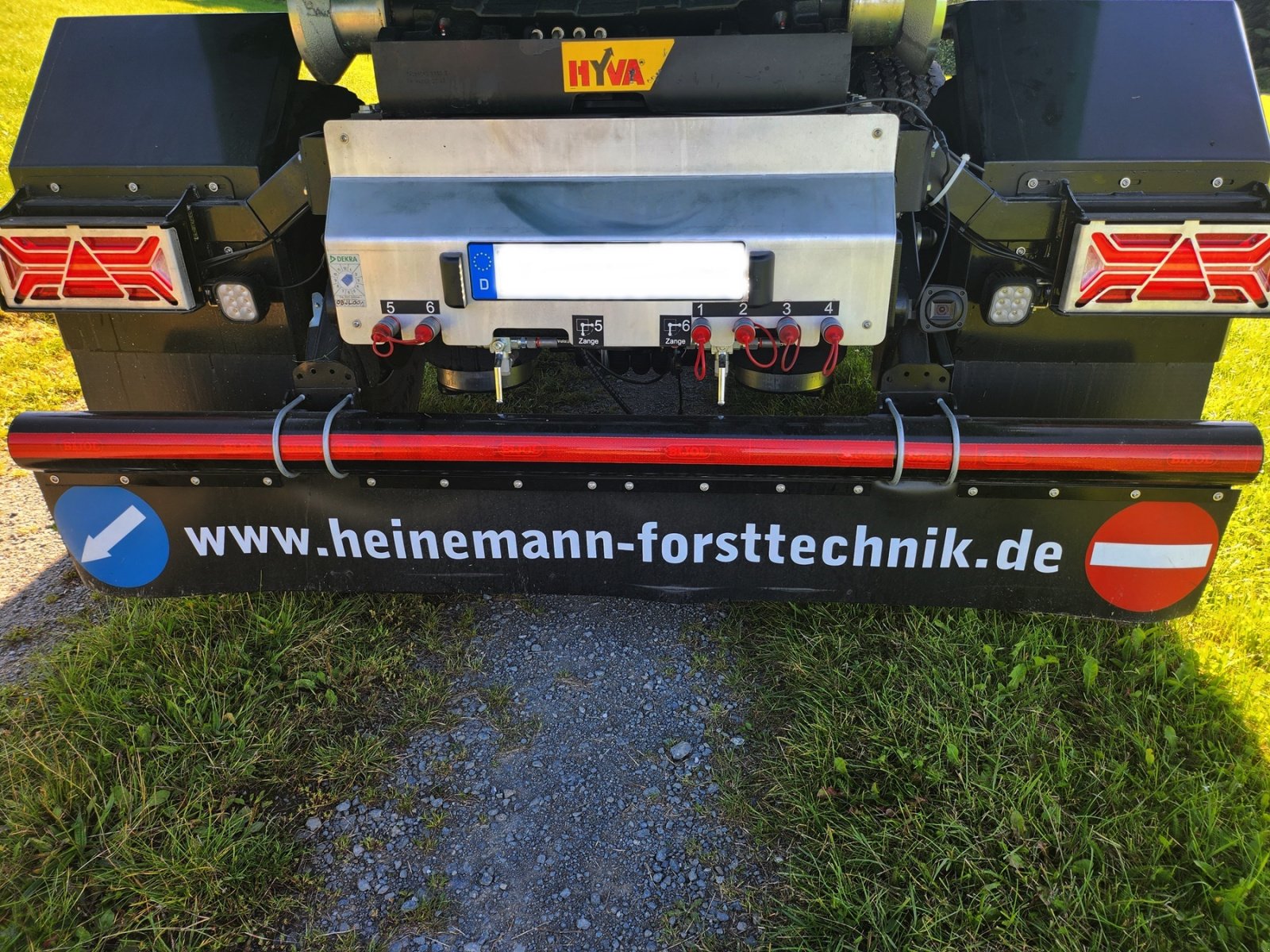 Abrollcontainer des Typs Heinemann Hakenlift BH 20-34, Neumaschine in Meschede (Bild 8)