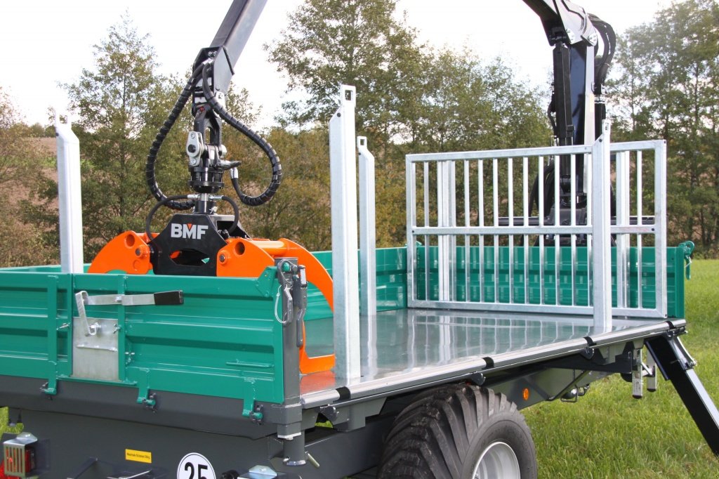 Rückewagen & Rückeanhänger des Typs Reil & Eichinger Kipper mit Kran 6EDK/430, Neumaschine in Nittenau (Bild 3)