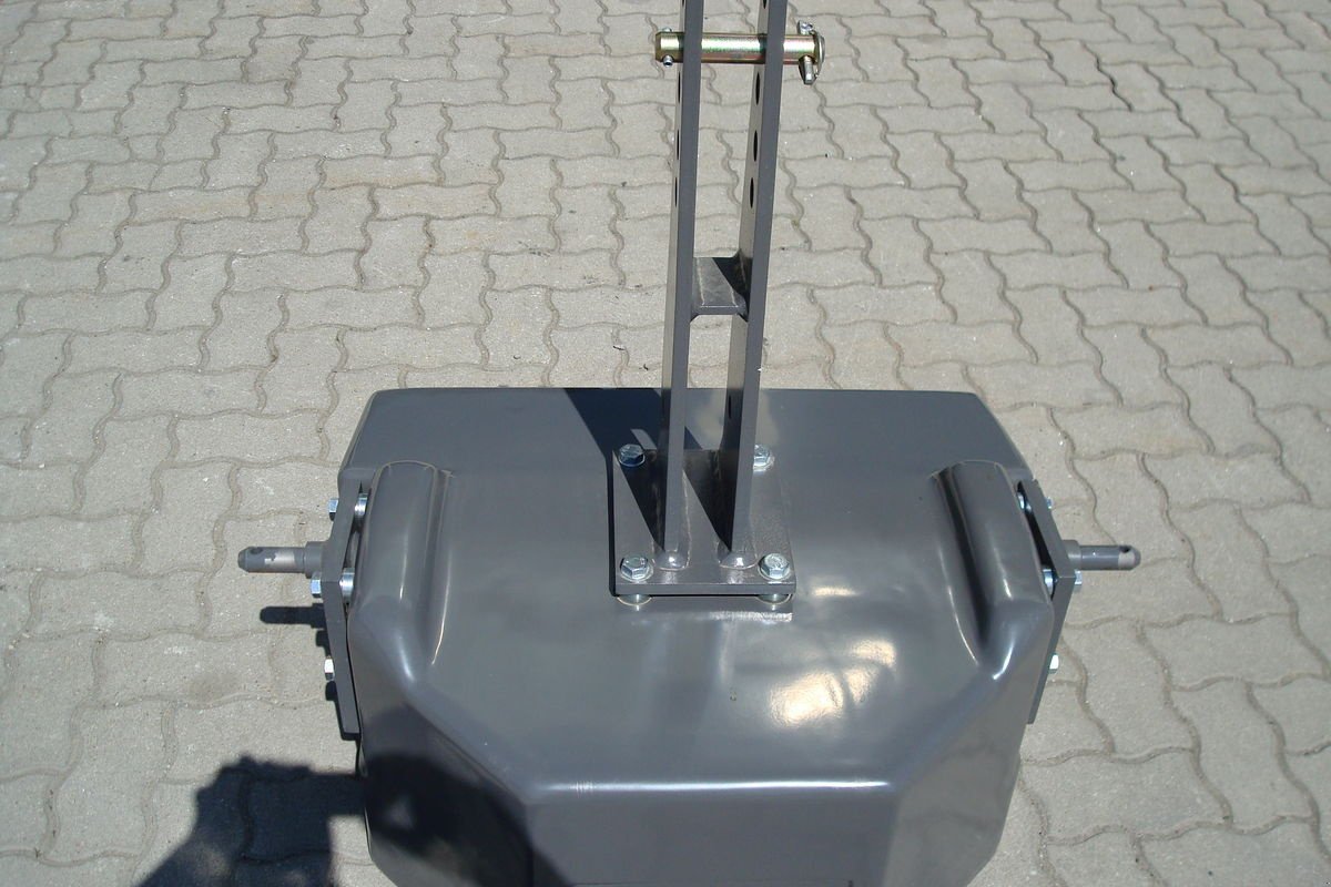 Frontgewicht des Typs Fendt 870 kg, Neumaschine in Judenburg (Bild 3)