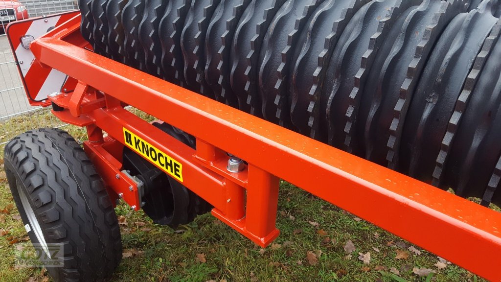 Packer & Walze des Typs Knoche Ackerwalze 6,3m Doppelgelenkpendel, Neumaschine in Schwabach Wolkersdorf (Bild 1)