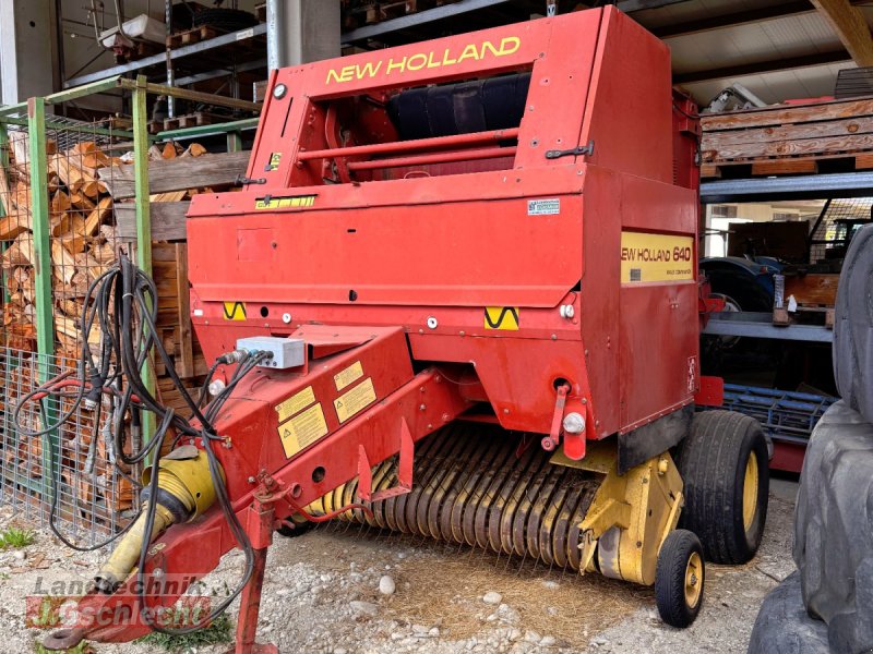 Rundballenpresse des Typs New Holland 640 B Bale Command, Gebrauchtmaschine in Mühldorf (Bild 1)