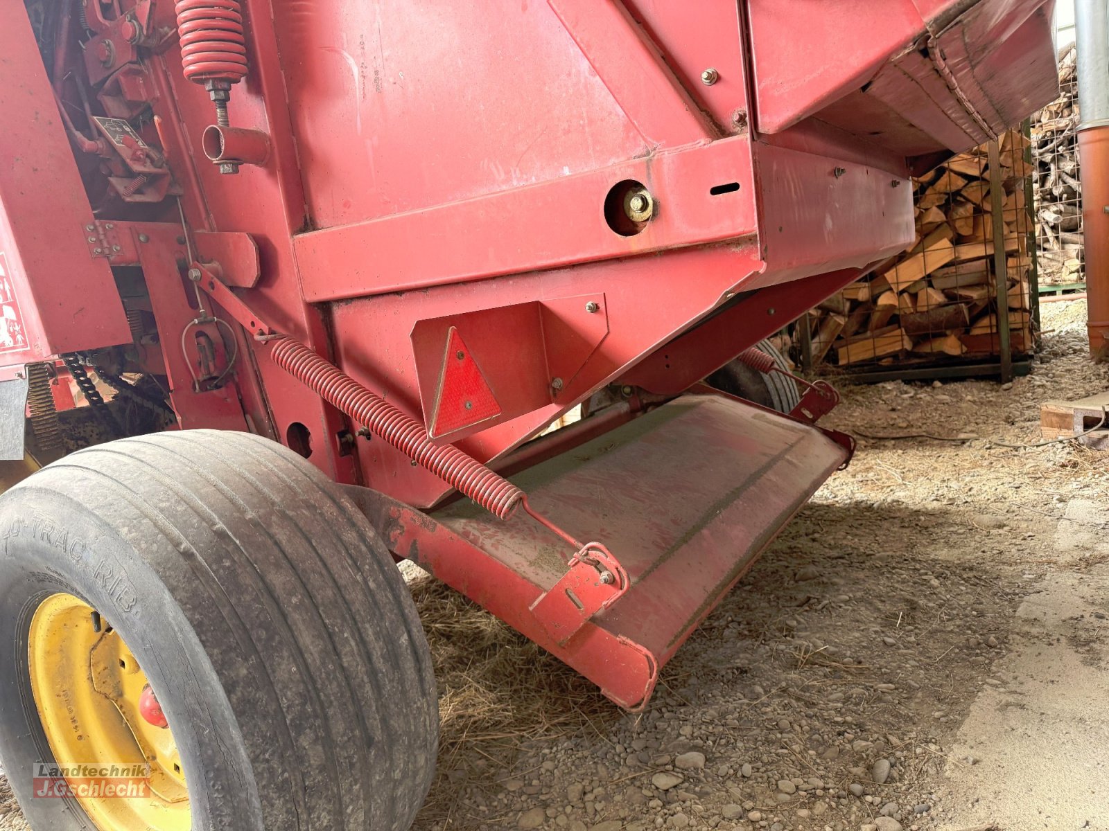 Rundballenpresse des Typs New Holland 640 B Bale Command, Gebrauchtmaschine in Mühldorf (Bild 10)