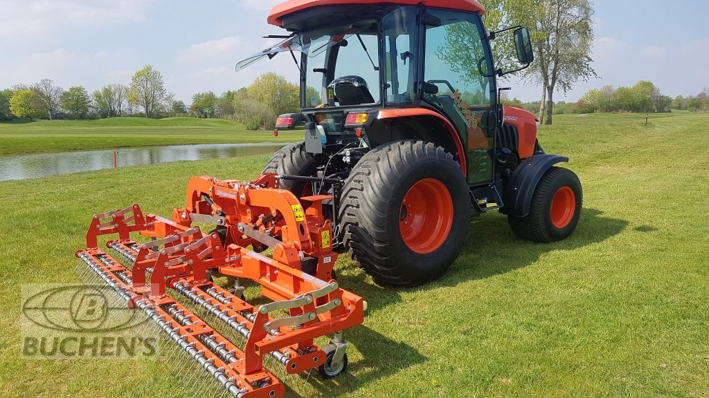 Pflegefahrzeug & Pflegegerät des Typs Wiedenmann Terra Rake 350 Neu, Neumaschine in Olpe (Bild 1)