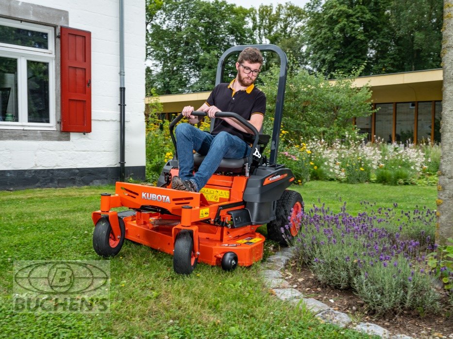 Sitzrasenmäher des Typs Kubota Z1-421, Neumaschine in Olpe (Bild 2)