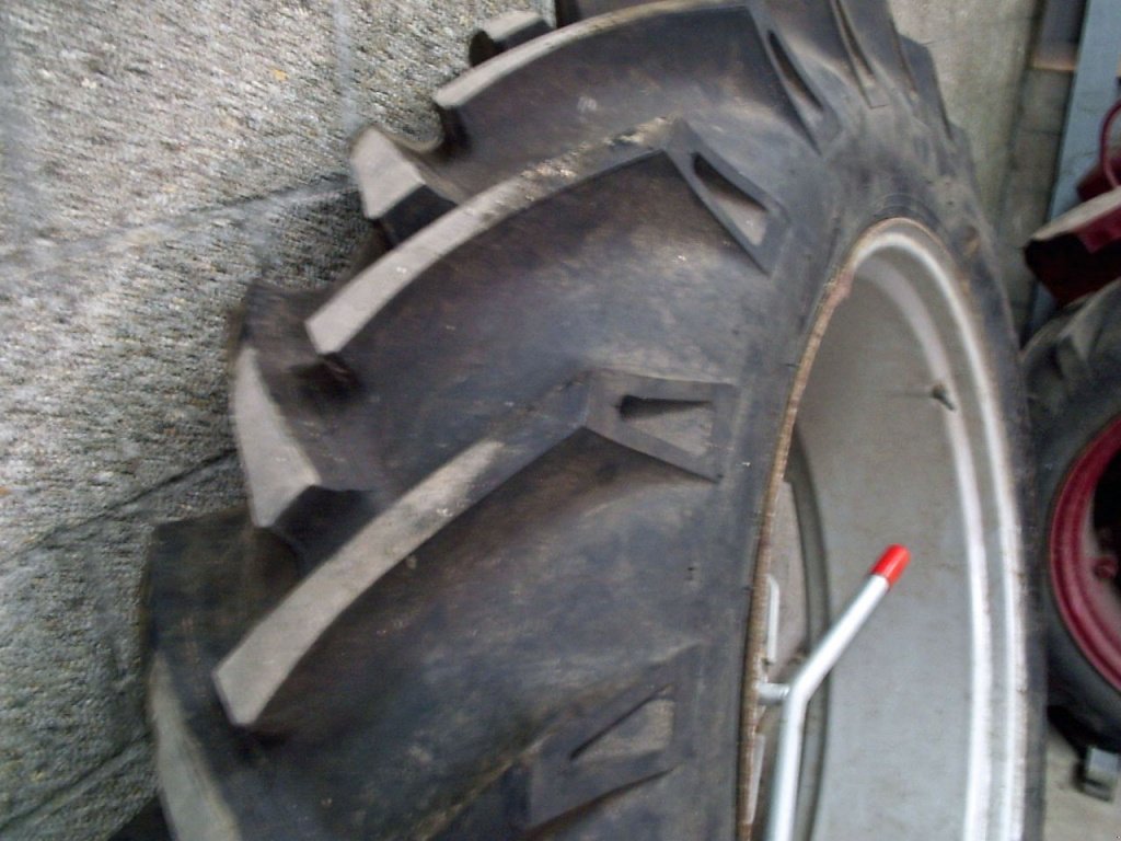 Reifen des Typs Molcon Molcon 3 ster dubbellucht 13.6x38 naast 34, Gebrauchtmaschine in Kockengen (Bild 1)