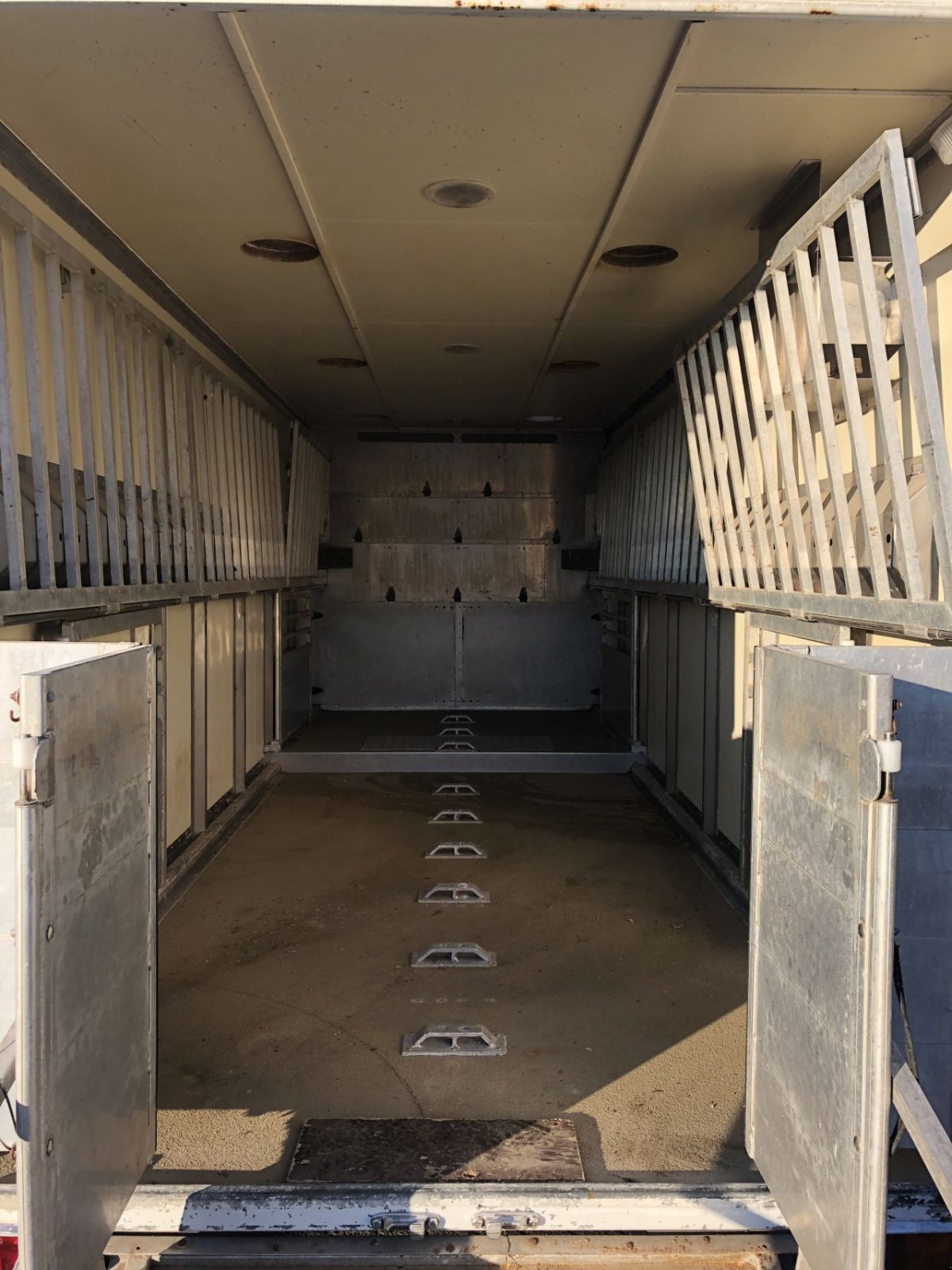 PKW-Anhänger des Typs Sonstige be oplegger vee trailer be oplegger vee trailer 5 ton's Veewagen doornwaard, Gebrauchtmaschine in Putten (Bild 4)