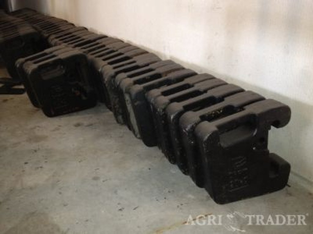 Frontgewicht des Typs Knegt Frontgewichten, Neumaschine in Veldhoven (Bild 1)