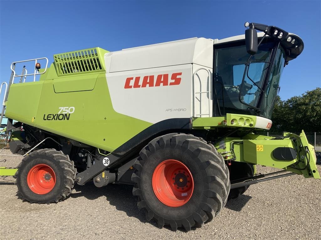 Mähdrescher des Typs New Holland Mejetærskere købes, Gebrauchtmaschine in Rødekro (Bild 6)