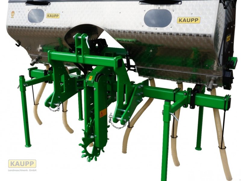 Düngerstreuer des Typs Kaupp Reihendüngerstruer RD 6 I, Neumaschine in Schwindegg (Bild 1)