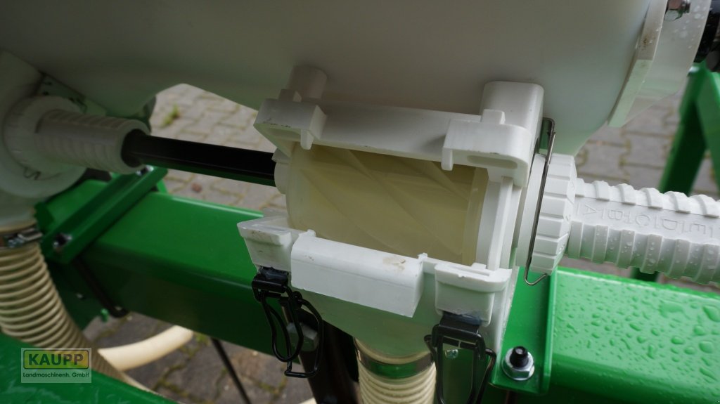 Düngerstreuer des Typs Kaupp Reihendüngerstreuer RD 3P, Neumaschine in Schwindegg (Bild 3)
