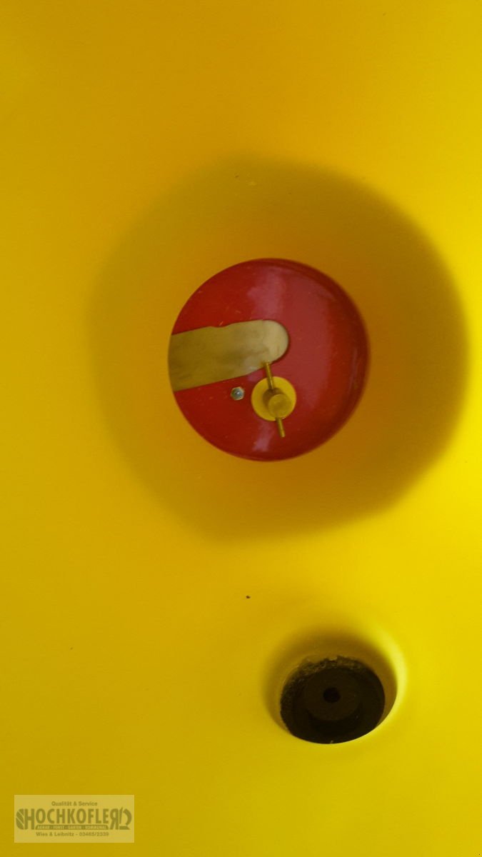 Düngerstreuer des Typs Technik-Plus TP 90 Professional Kleinsamenstreuer 90 ltr., Neumaschine in Wies (Bild 4)