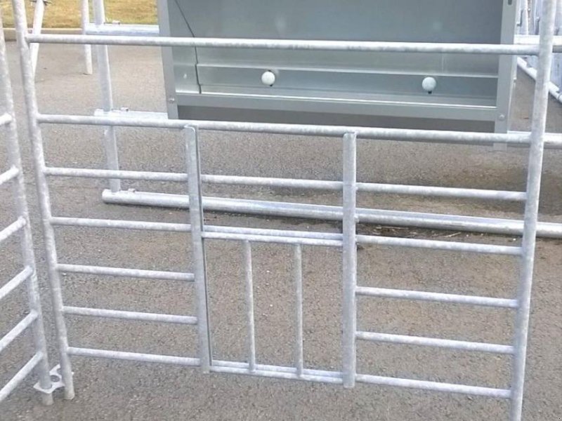 Frontlader des Typs Sonstige CLAI MOUTON 1,20 m AVEC PASSAGE AGNEAUX, Gebrauchtmaschine in COULONGES SUR L'AUTI (Bild 1)