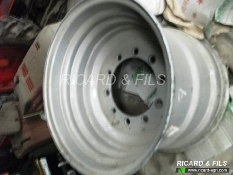 Sonstige Räder & Reifen & Felgen des Typs Titan Jantes 21W20 10 trous Titan, Gebrauchtmaschine in LA SOUTERRAINE (Bild 2)