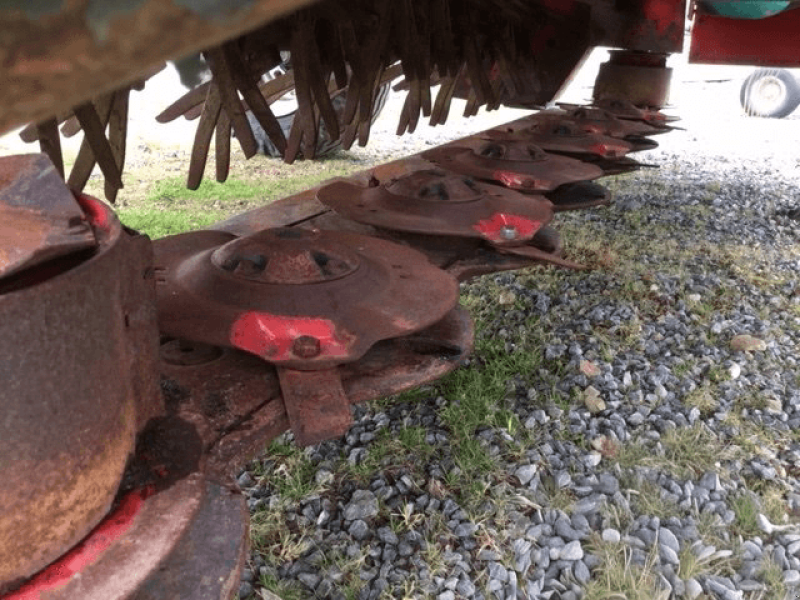 Mähwerk des Typs Kverneland KT4332, Gebrauchtmaschine in LA SOUTERRAINE (Bild 4)