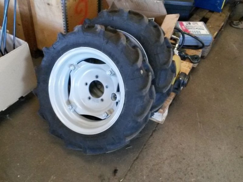 Reifen des Typs Continental AC 70 T, Gebrauchtmaschine in CIVENS (Bild 1)