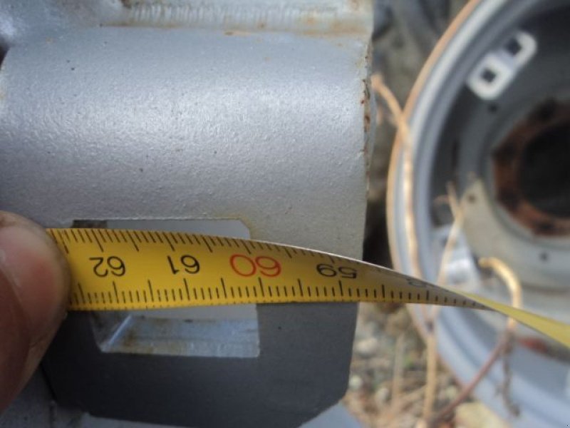 Sonstige Räder & Reifen & Felgen des Typs Titan W 10X28, Gebrauchtmaschine in MOULLE (Bild 6)