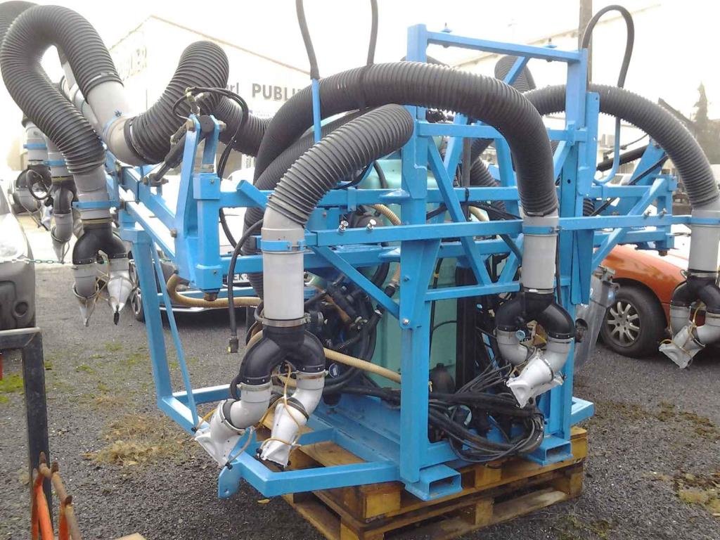 Anhängespritze des Typs Berthoud speedair, Gebrauchtmaschine in BLESMES (Bild 1)