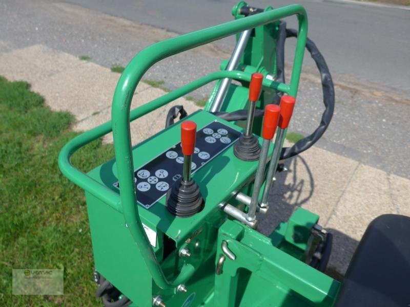 Bagger des Typs Geo BH5 Heckbagger Anbaubagger Bagger Neu Traktor, Neumaschine in Osterweddingen / Magdeburg (Bild 7)