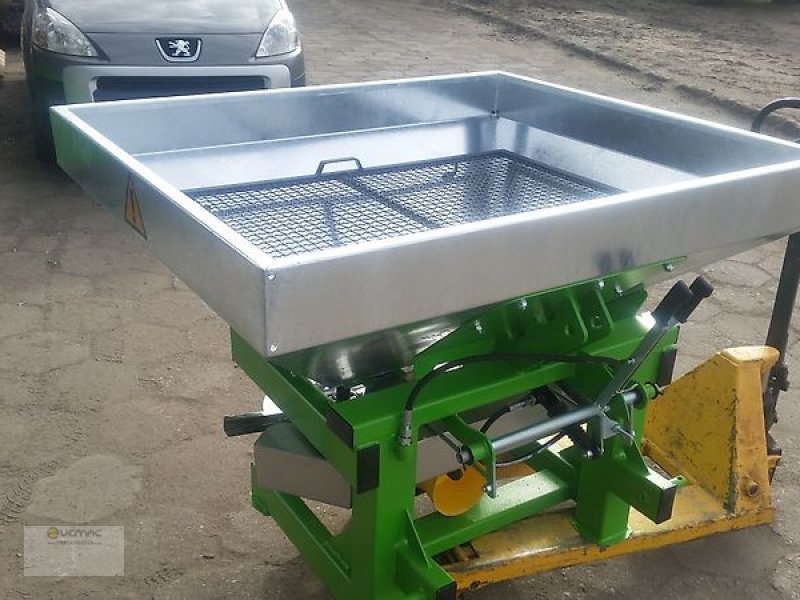 Düngerstreuer des Typs Vemac Düngerstreuer Salzstreuer Streuer Winterdienst Sandstreuer, Neumaschine in Sülzetal OT Osterweddingen (Bild 1)