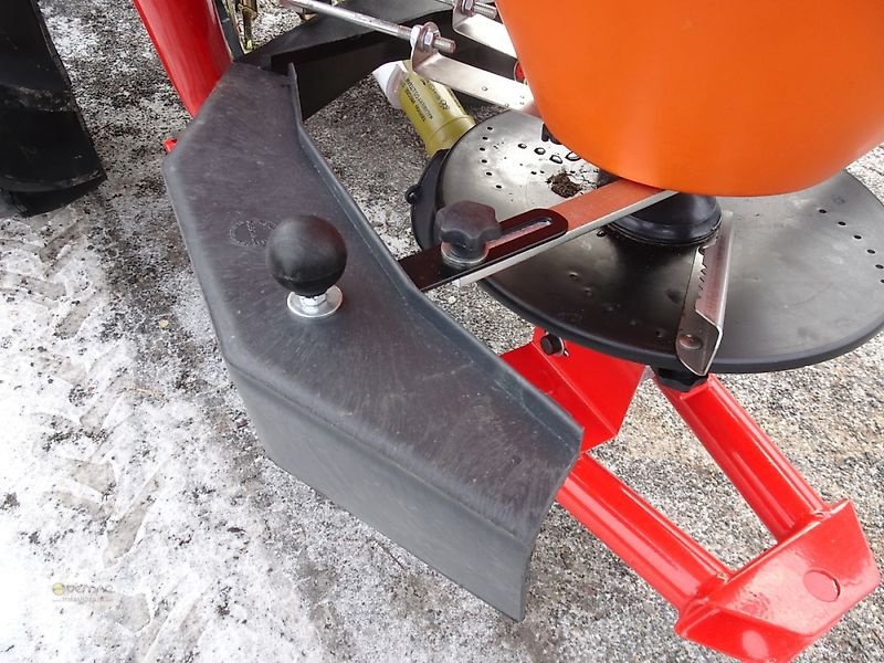 Schneepflug des Typs Dexwal Salzstreuer Düngerstreuer Streuer Trichterstreuer 500 Liter, Neumaschine in Sülzetal OT Osterweddingen (Bild 11)