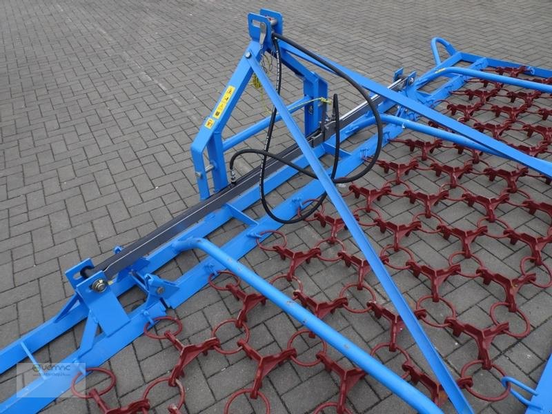 Wiesenegge des Typs Vemac Wiesenschleppe Schleppe Egge 6m  4reihig Hydraulik NEU, Neumaschine in Sülzetal OT Osterweddingen (Bild 8)