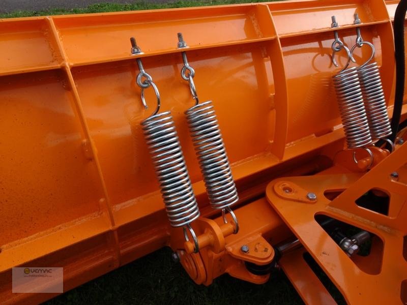 Schneepflug des Typs Vemac Kommunale 180cm Schneeschild Schneeschieber Schneepflug NEU, Neumaschine in Sülzetal OT Osterweddingen (Bild 10)