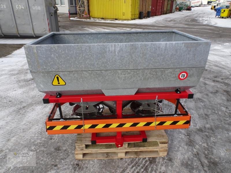 Schneepflug des Typs Vemac Zweischeibenstreuer 2 Scheiben Streuer Salzstreuer 1000L, Neumaschine in Sülzetal OT Osterweddingen (Bild 3)