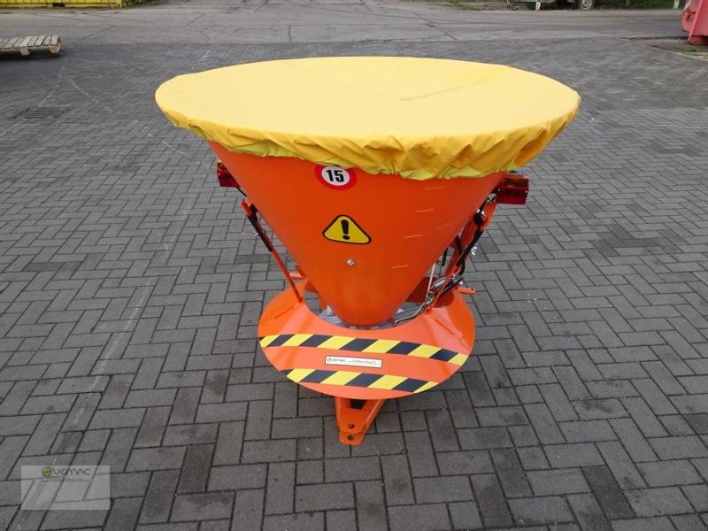 Schneepflug des Typs Vemac Profi 200 Liter Streuer Salzstreuer Winterdienst Neu, Neumaschine in Sülzetal OT Osterweddingen (Bild 1)
