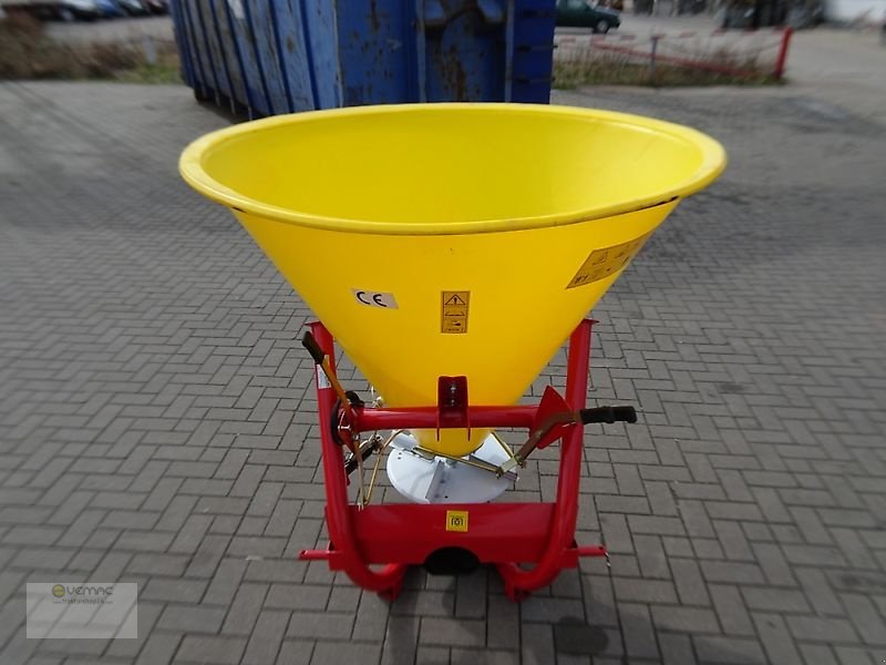 Schneepflug des Typs Vemac Smart 200 Streuer Salzstreuer Düngerstreuer Winterdienst NEU, Neumaschine in Sülzetal OT Osterweddingen (Bild 10)