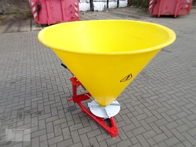 Schneepflug des Typs Vemac Smart 500 Streuer Salzstreuer Düngerstreuer Winterdienst NEU, Neumaschine in Sülzetal OT Osterweddingen (Bild 5)