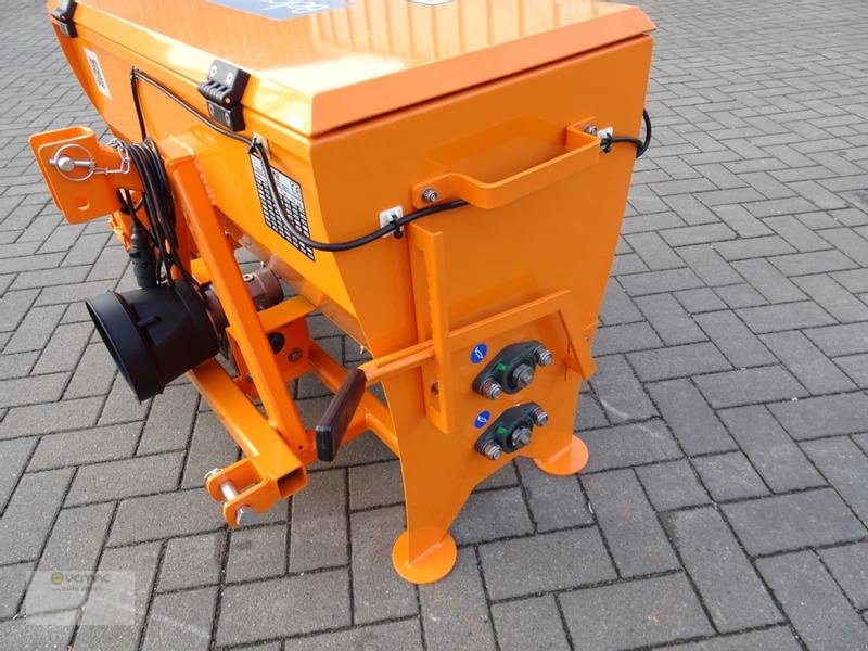 Schneepflug des Typs Vemac Kastenstreuer Walzenstreuer Streuer 100cm Winterdienst NEU, Neumaschine in Sülzetal OT Osterweddingen (Bild 8)