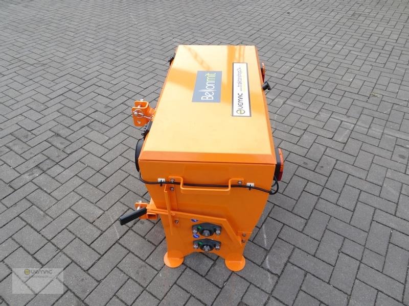 Schneepflug des Typs Vemac Kastenstreuer Walzenstreuer Streuer 100cm Winterdienst NEU, Neumaschine in Sülzetal OT Osterweddingen (Bild 4)