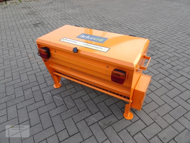 Schneepflug des Typs Vemac Kastenstreuer Walzenstreuer Streuer 100cm Winterdienst NEU, Neumaschine in Sülzetal OT Osterweddingen (Bild 1)