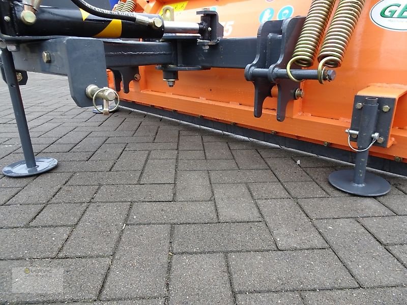 Schneepflug des Typs Geo SPN200 200cm Schneeschild Schneeschieber Schneepflug Neu, Neumaschine in Osterweddingen / Magdeburg (Bild 12)