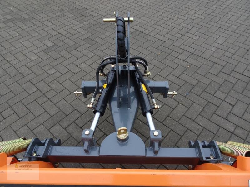 Schneepflug des Typs Vemac SPN220 220cm Schneeschild Schneeschieber Schneepflug Neu, Neumaschine in Sülzetal OT Osterweddingen (Bild 3)