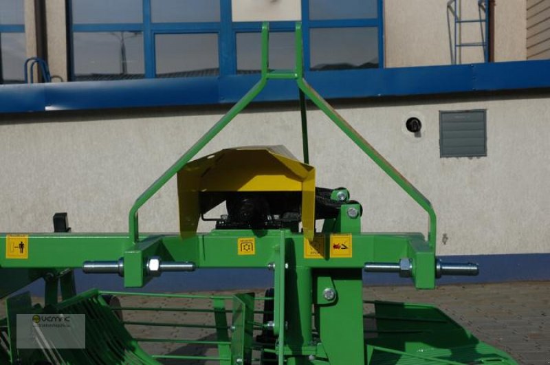 Kartoffelroder des Typs BOMET Z655 Kartoffelroder Roder Kartoffel Schwingsiebroder NEU, Neumaschine in Sülzetal OT Osterweddingen (Bild 2)